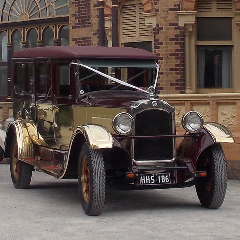 Vintage Fun Hire Cars - Winery Find 1