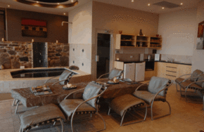 Breathtaker On High Spa Retreat - Winery Find 1