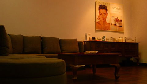 The Revival Lounge - Winery Find 3