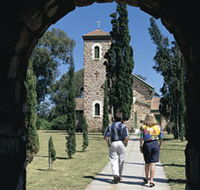 Hampton Road Heritage Walk - Winery Find