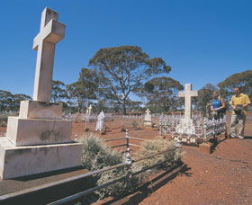 Old Pioneer Cemetery Coolgardie - Winery Find 0