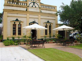 Domain Day - Winery Find 0