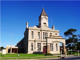Historic Wallaroo Town Walk - Winery Find 0