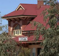 Moonta Tourist Office - Winery Find