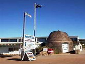 Andamooka Dukes Bottlehouse Museum - Winery Find 0
