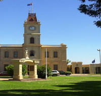 Discovering Historic Kadina Town Drive - Winery Find