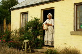 Grannie Rhodes' Cottage - Turn The Key Of Time - Winery Find 0