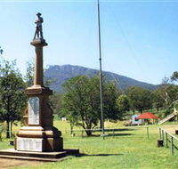 Maroon State School War Memorial - Winery Find