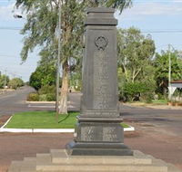 Winton War Memorial - Winery Find