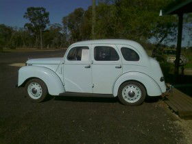 Montys Garage Vintage Car Museum Glenmorgan - Winery Find 0