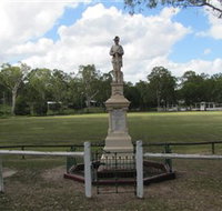 Apple Tree Creek War Memorial - Winery Find