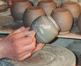 Nulladolla Pottery Group - Winery Find 0