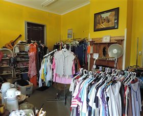 Walwa Community Shop - Winery Find 1