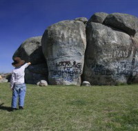 Thunderbolts Rock - Winery Find