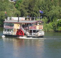 Hawkesbury Paddlewheeler - Winery Find