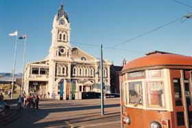 Bay Discovery Centre - Winery Find 0