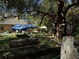 Overland Corner Hotel - Winery Find 2