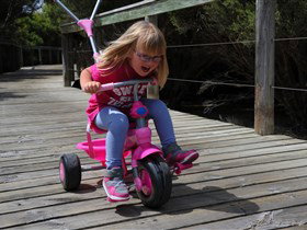 Encounter Bikeway - Winery Find 3