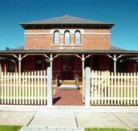 Wentworth Courthouse - Winery Find
