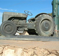 Ferguson Tractor Monument - Winery Find