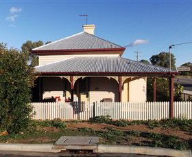 Former Customs Officers Residence - Winery Find 0