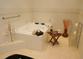 Visible Effects Cosmetic Clinic And Day Spa - Winery Find 1