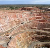 Fort Bourke Hill Lookout and Open Cut Mine - Winery Find
