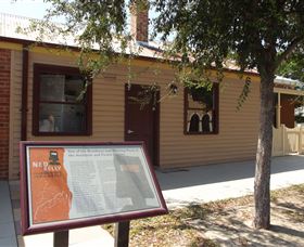 The Old Printery Building And The Bolt Exhibition - Winery Find 0