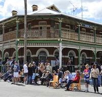 Mirrool Royal Hotel - Winery Find