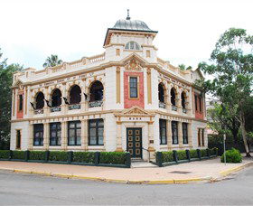 Moree Heritage And Art Deco Guided Walk - Winery Find 4