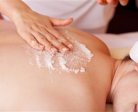 Prani Glow Day Spa - Winery Find 6