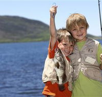 Fishing on Keswick Island - Winery Find
