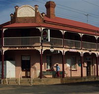 Stuart Town Historic Town Walk - Winery Find