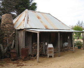 Canowindra Historical Society Museum - Winery Find 0