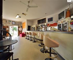The Farmers Inn At Burrumbuttock - Winery Find 2