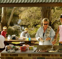 Apsley Falls picnic area - Winery Find