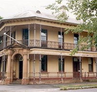 Singleton Heritage Walk - Winery Find