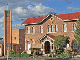 Ipswich Antique Centre - Winery Find 1