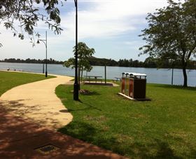 Royal Hotel Taree - Winery Find 0