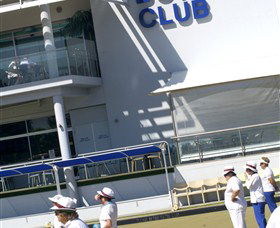 Tweed Heads Bowls Club - Winery Find 3