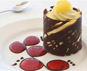 Tweed Heads Bowls Club - Winery Find 5