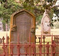 Kooloonbung Creek Nature Reserve and Historic Cemetery - Winery Find