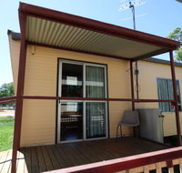 Manusu House and Cabin - Winery Find