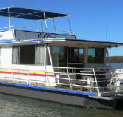 Oz Houseboats - Winery Find