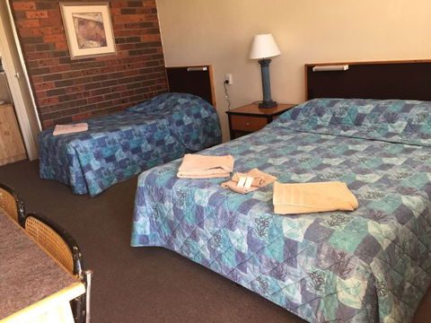 Balranald Motor Inn  - Winery Find 4