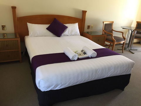 Balranald Motor Inn  - Winery Find 7