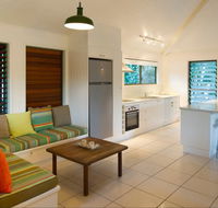 The Retreat Beach Houses - Winery Find