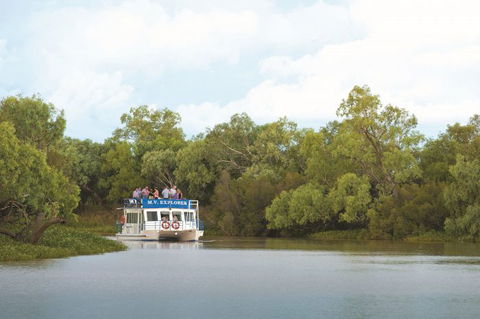 Outback Aussie Day Tours - Winery Find 9
