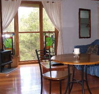 Bluegums Cabins - Winery Find