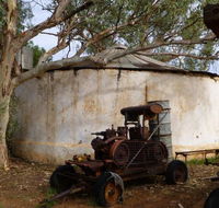 Hermannsburg Historical Precinct - Winery Find